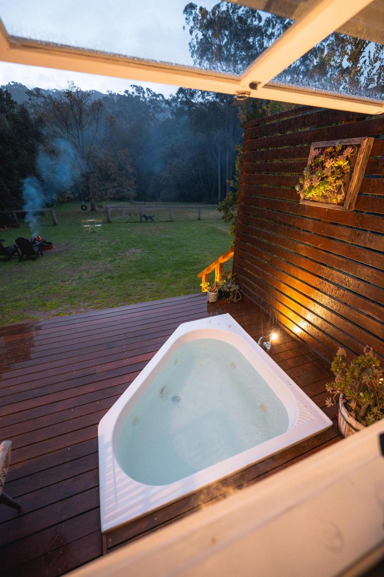 Central Coast Deck And Spa Luxury Tiny House With Firepit Villa Matcham Eksteriør bilde